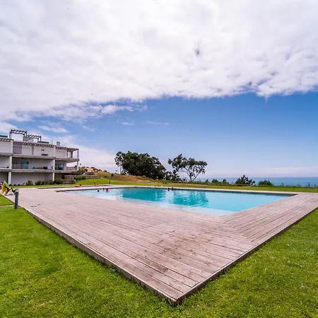 New Luxury Apartment, Sea View With Pool & Gym * Nazaré