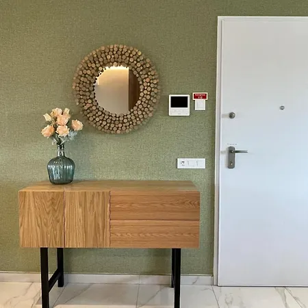 New Luxury Apartment, Sea View With Pool & Gym Apartamento Nazaré