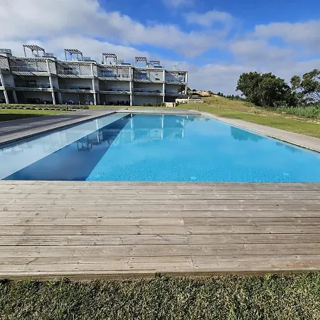 New Luxury Apartment, Sea View With Pool & Gym Nazaré