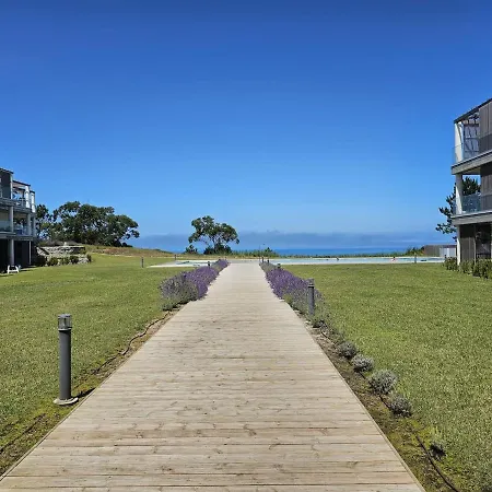 New Luxury Apartment, Sea View With Pool & Gym *