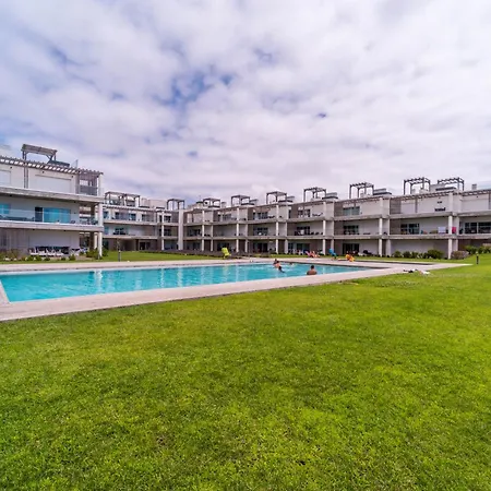 New Luxury Apartment, Sea View With Pool & Gym Apartment *