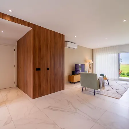 アパート New Luxury Apartment, Sea View With Pool & Gym *