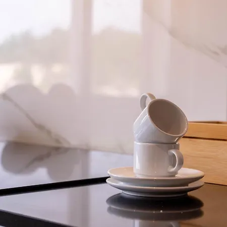 New Luxury Apartment, Sea View With Pool & Gym Apartment