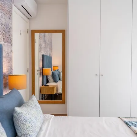 New Luxury Apartment, Sea View With Pool & Gym Apartment *