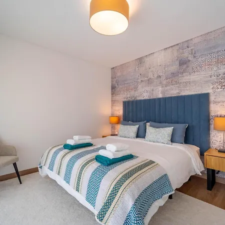 アパート New Luxury Apartment, Sea View With Pool & Gym *