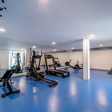 Apartment New Luxury Apartment, Sea View With Pool & Gym Nazare