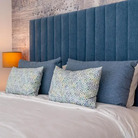 New Luxury Apartment, Sea View With Pool & Gym アパート *