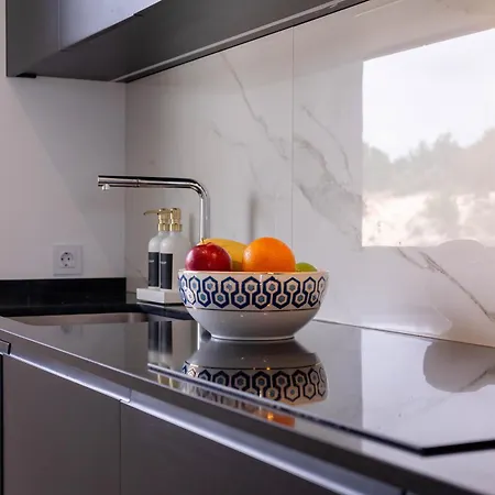 New Luxury Apartment, Sea View With Pool & Gym * Nazare