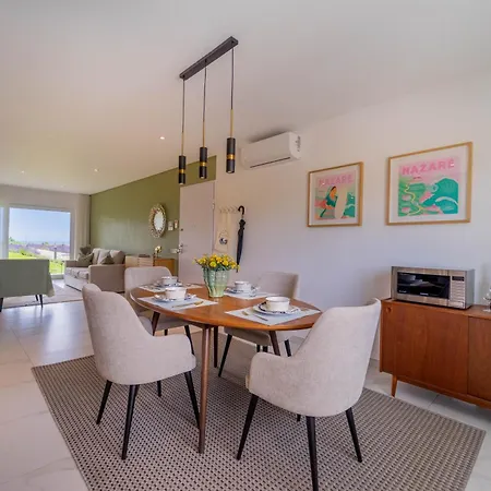 New Luxury Apartment, Sea View With Pool & Gym