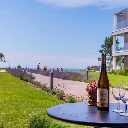 New Luxury Apartment, Sea View With Pool & Gym