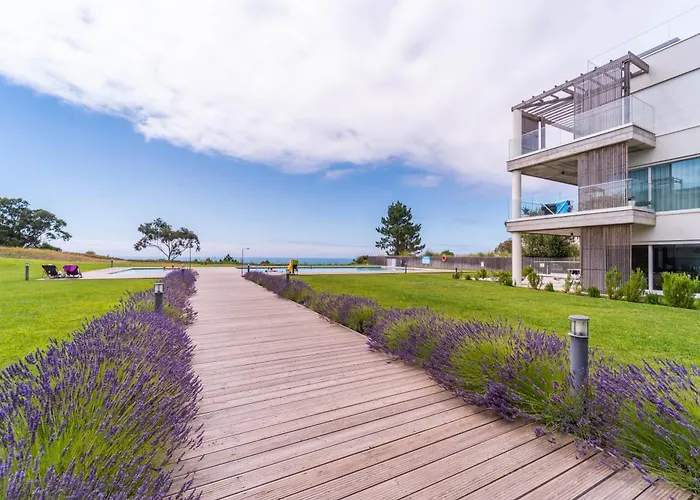 דירה New Luxury Apartment, Sea View With Pool & Gym נאזרה